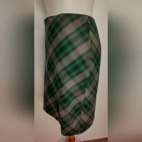 EMERALD SHADOW PLAID SKIRT - Picture 3 of 6